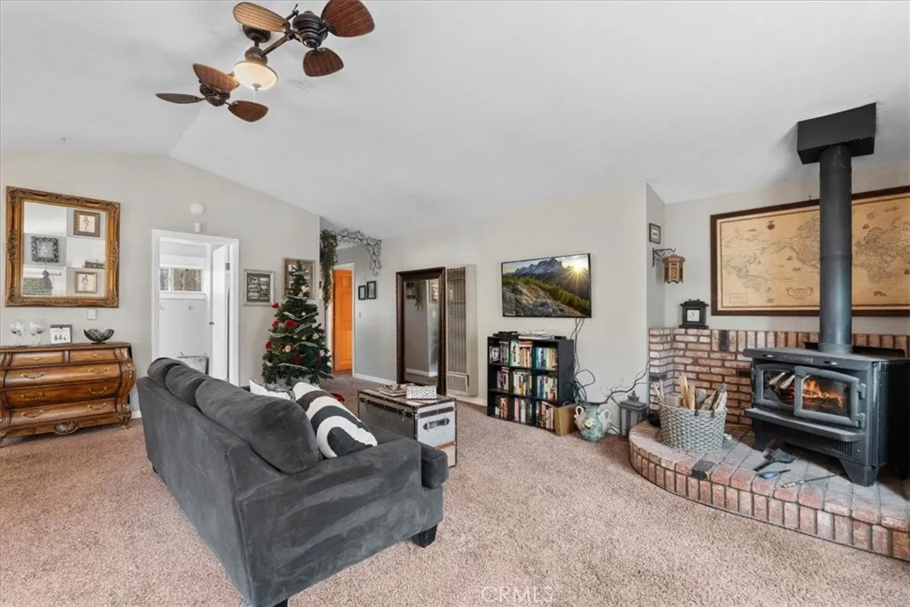 904 E Barker, Big Bear, California 92314 home-pic-22