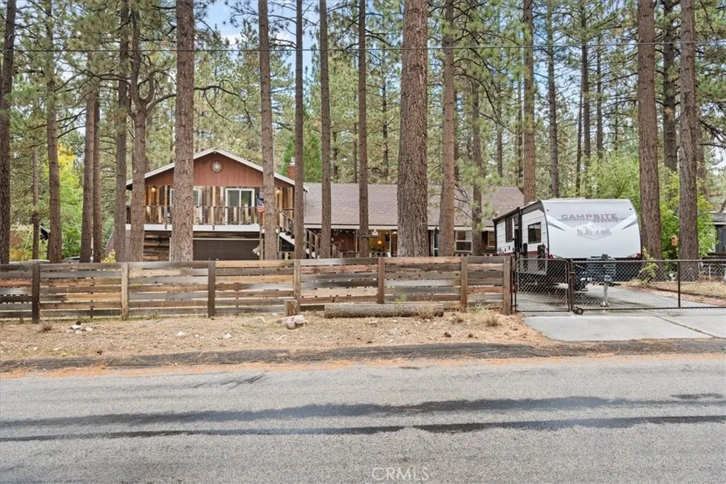 904 E Barker, Big Bear, California 92314 home-pic-34