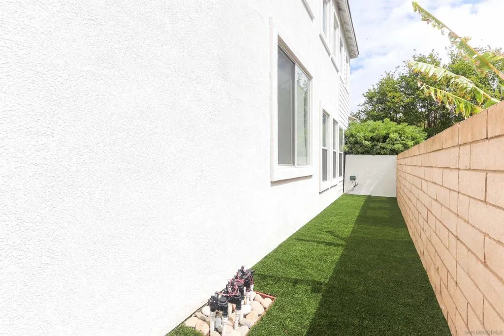 994 N Big Sky Lane, Orange, California 92869 home-pic-21