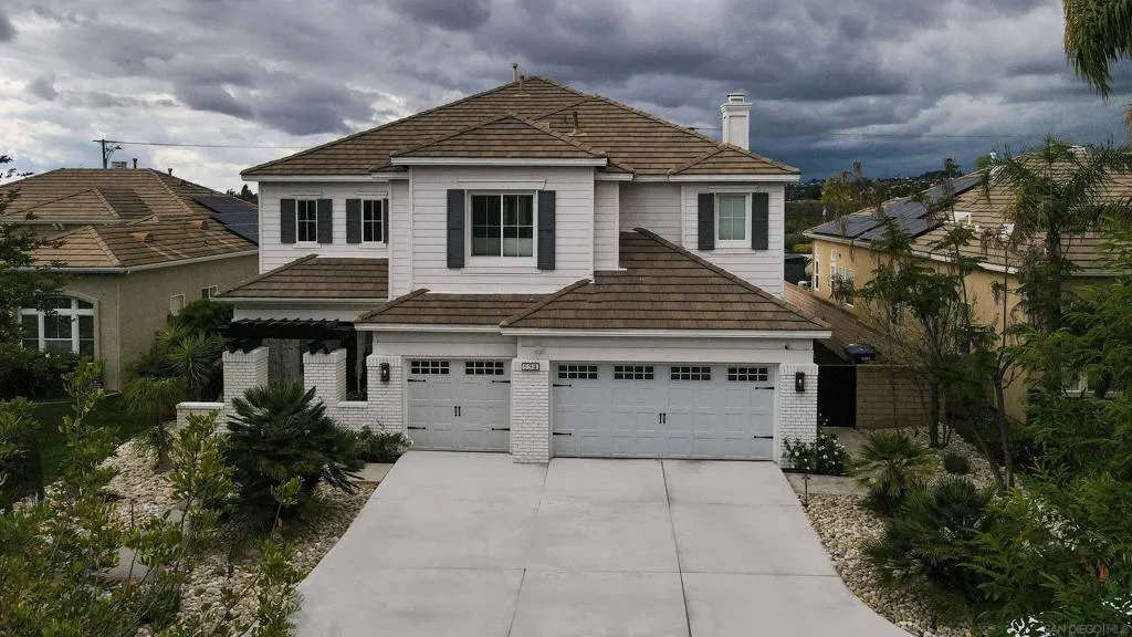 994 N Big Sky Lane, Orange, California 92869 home-pic-1
