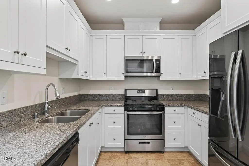 127 Klamath Street, Ventura, California 93001 home-pic-10
