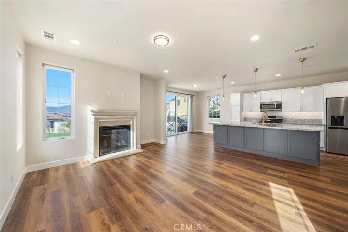 3072 Arezzo, San Luis Obispo, California 93401