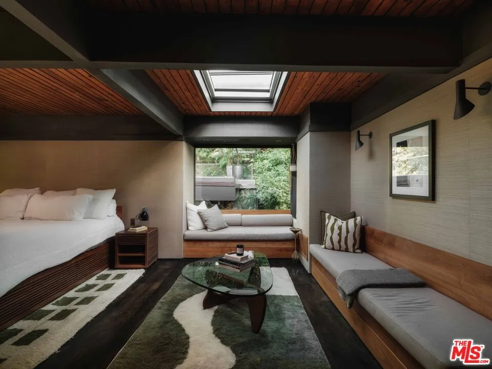 2563 Nichols Canyon Road, Los Angeles, California 90046 home-pic-17