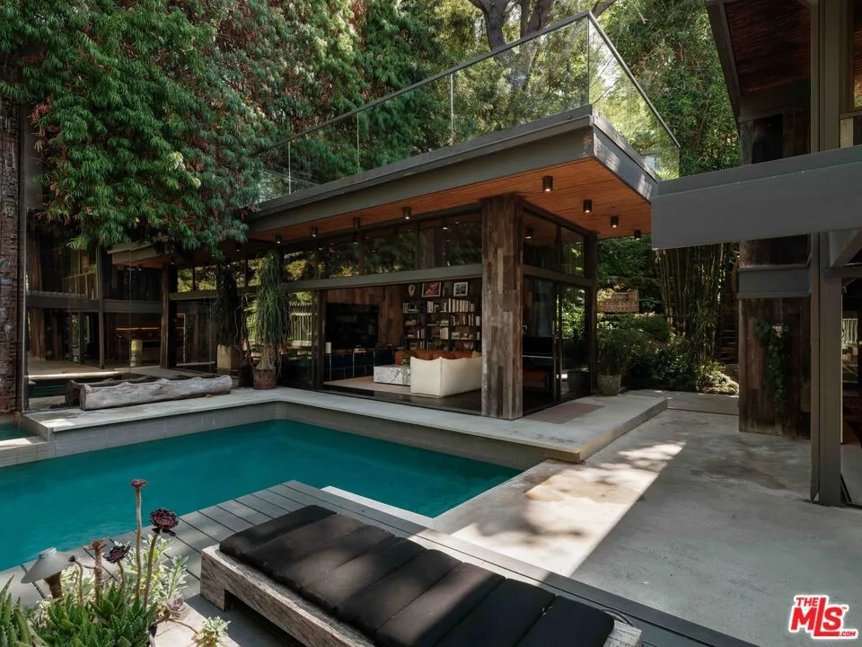 2563 Nichols Canyon Road, Los Angeles, California 90046 home-pic-13