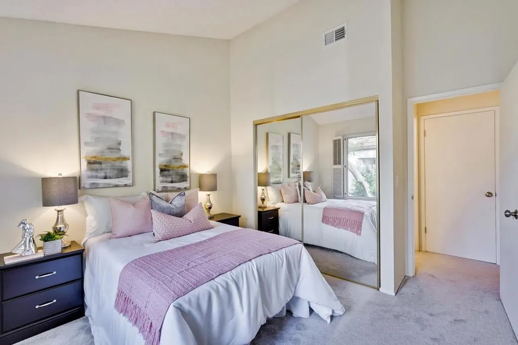 19423 Vineyard Lane, Saratoga, California 95070 home-pic-30