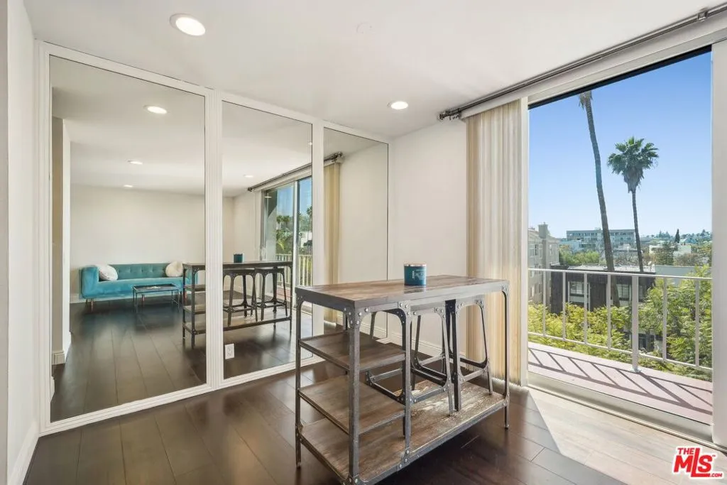 100 S Doheny Drive 501, Los Angeles, California 90048 home-pic-7
