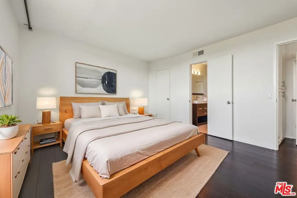 100 S Doheny Drive 501, Los Angeles, California 90048 home-pic-14