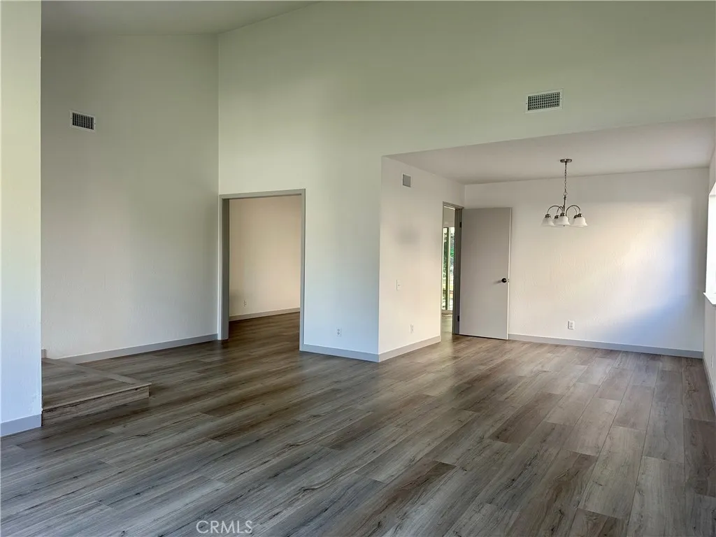 24171 La Pala Lane, Mission Viejo, California 92691 home-pic-3