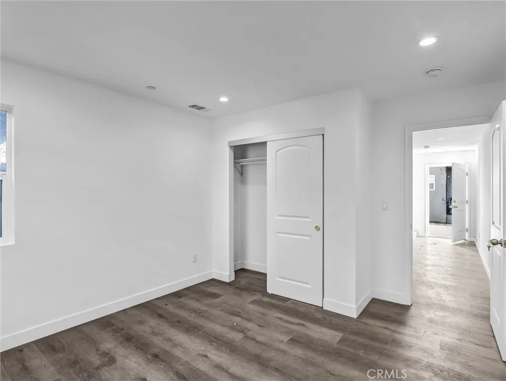 1231 S Rowan Avenue, Los Angeles, California 90023 home-pic-5