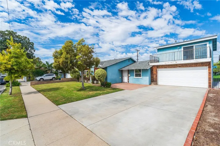 1921 W Clearbrook, Anaheim, California 92804