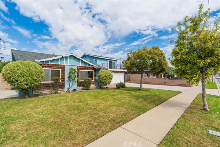 1921 W Clearbrook, Anaheim, California 92804