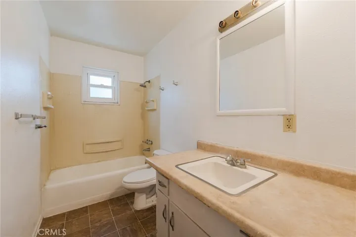 1921 W Clearbrook, Anaheim, California 92804