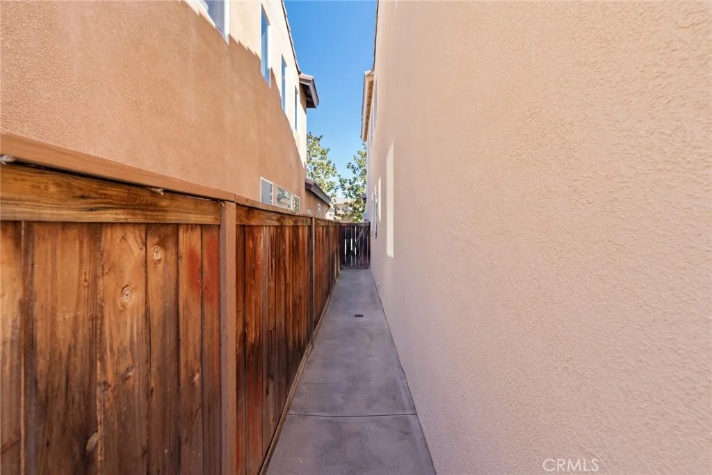 1429 Alta Palma, Perris, California 92571 home-pic-26