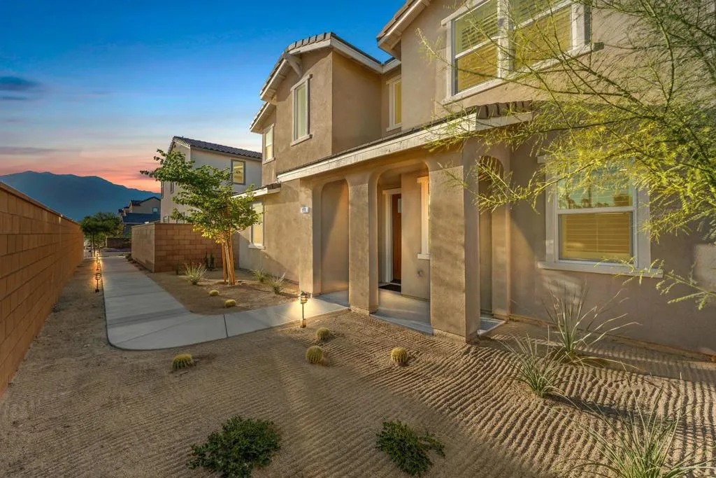 617 Via Firenze, Cathedral City, California 92234 home-pic-24