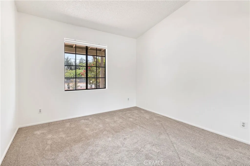 25187 Lincoln Avenue, Hemet, California 92544 home-pic-19