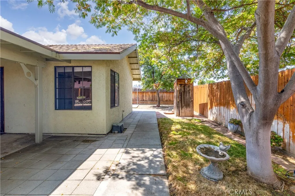 25187 Lincoln Avenue, Hemet, California 92544 home-pic-33