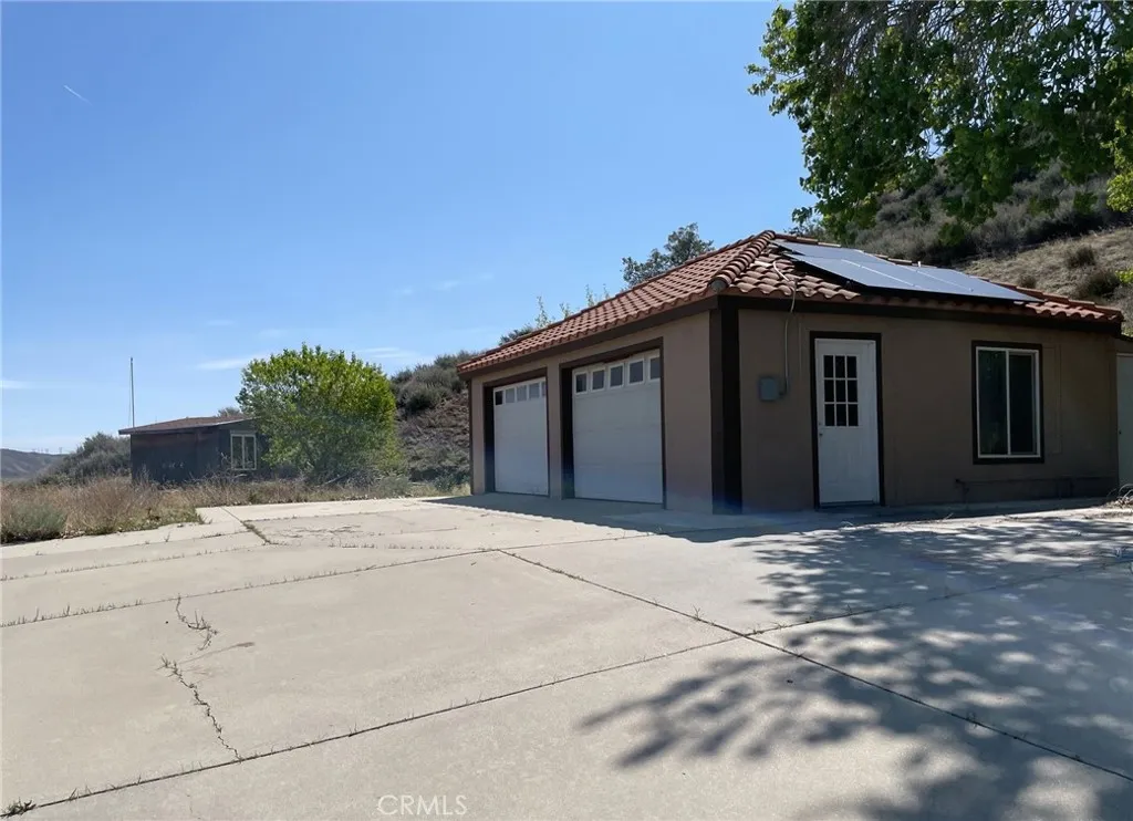 40014 95th Street W, Leona Valley, California 93551 home-pic-3