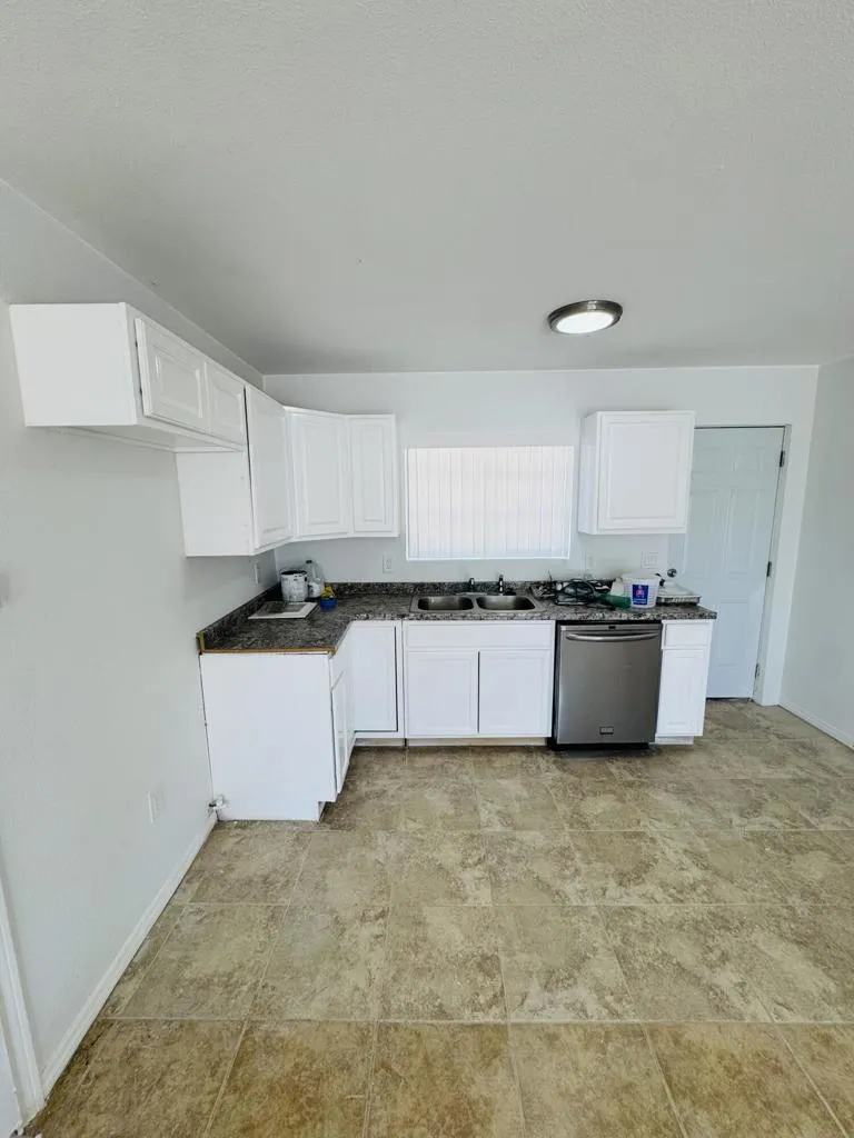 1863 Cypress Lane, Landers, California 92285 home-pic-5