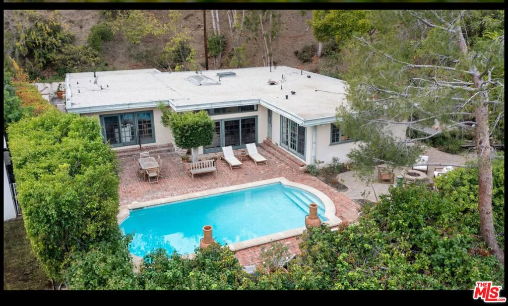 10213 Cielo Drive, Beverly Hills, California 90210 home-pic-24