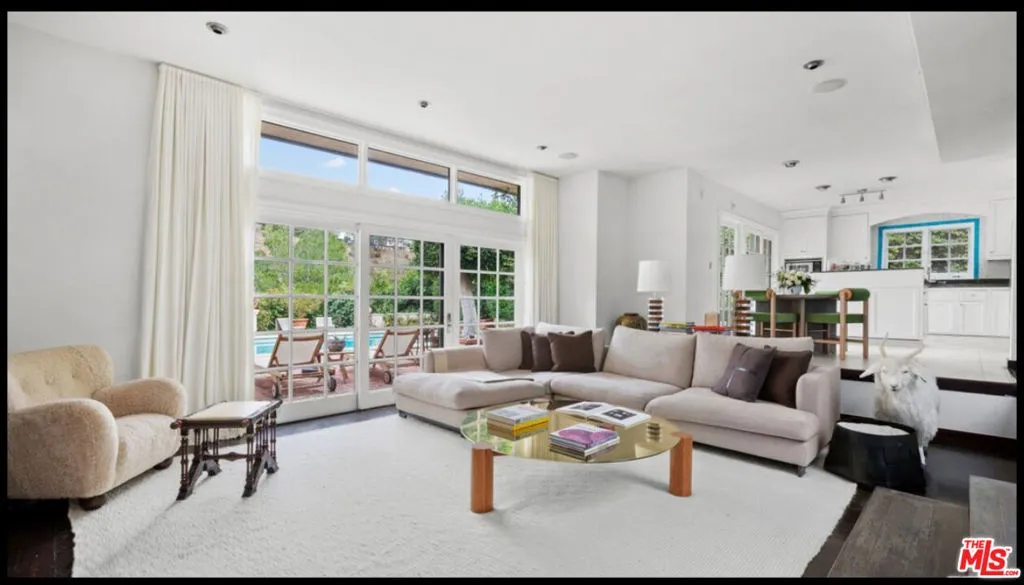 10213 Cielo Drive, Beverly Hills, California 90210 home-pic-10