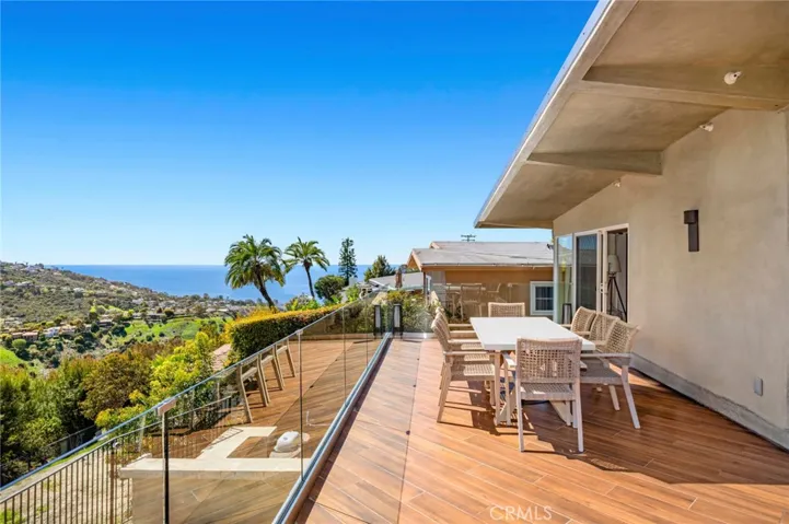 2085 Temple Hills Drive, Laguna Beach, California 92651