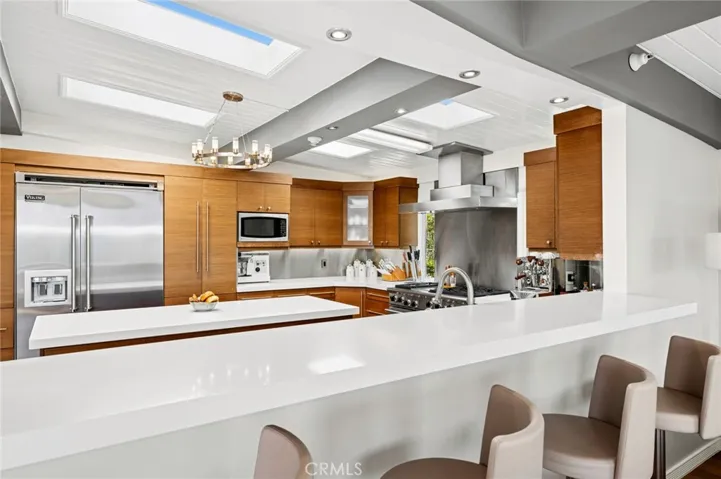 2085 Temple Hills Drive, Laguna Beach, California 92651