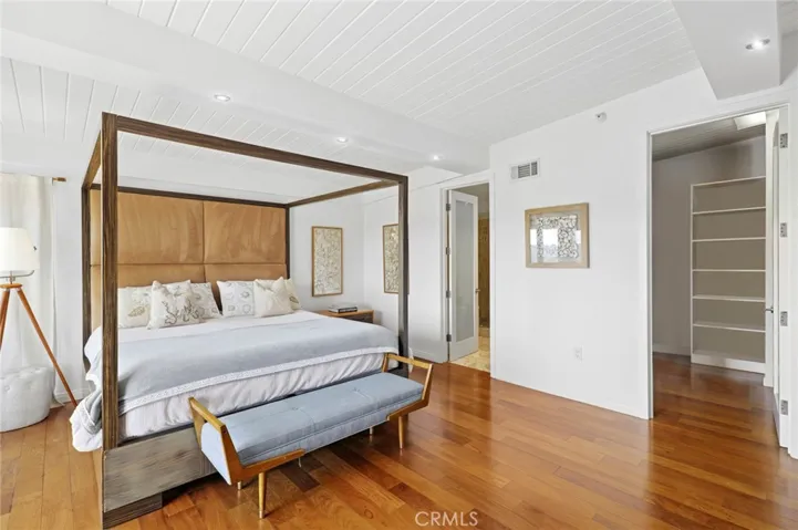 2085 Temple Hills Drive, Laguna Beach, California 92651