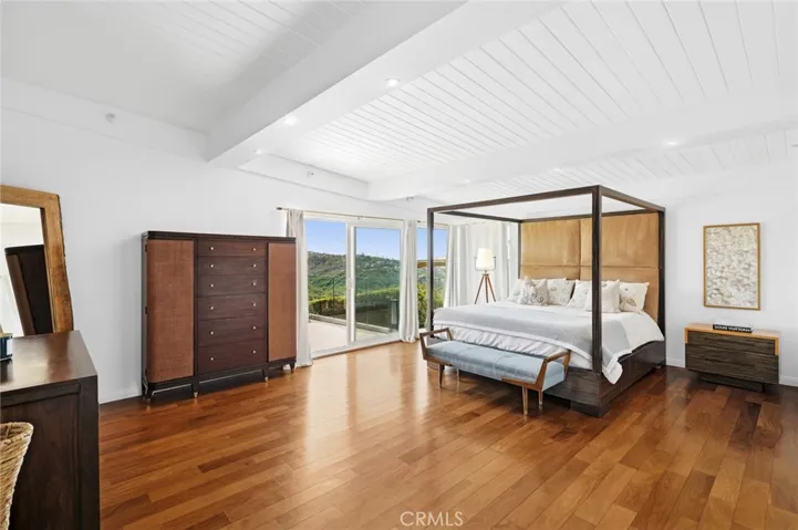 2085 Temple Hills Drive, Laguna Beach, California 92651