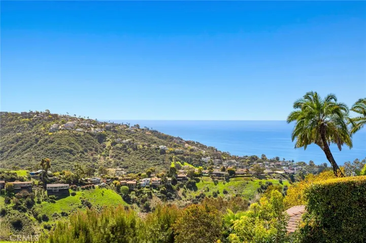 2085 Temple Hills Drive, Laguna Beach, California 92651