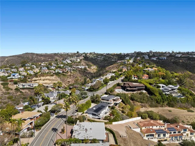 2085 Temple Hills Drive, Laguna Beach, California 92651