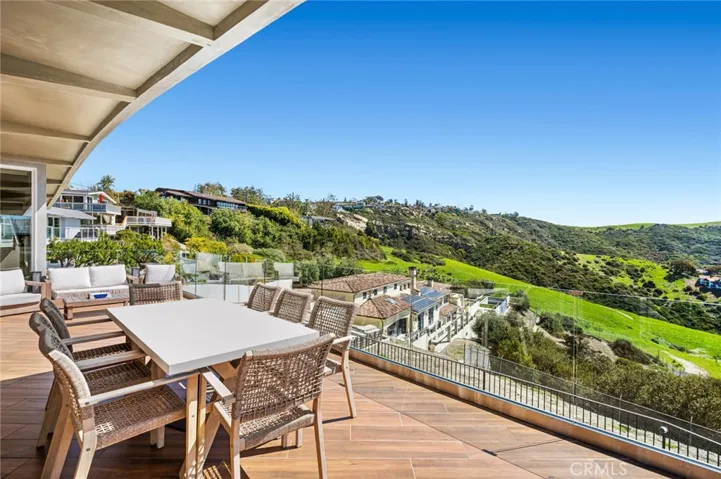 2085 Temple Hills Drive, Laguna Beach, California 92651