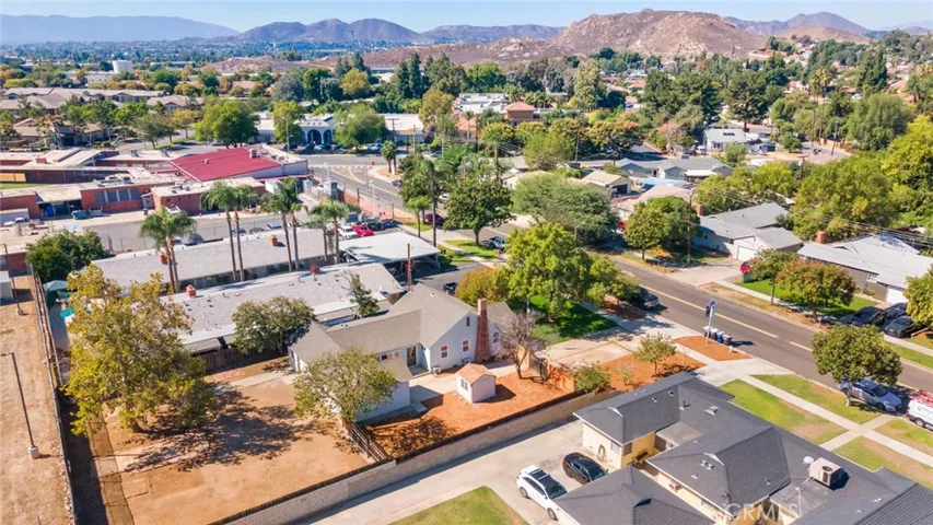 9708 Garfield, Riverside, California 92503
