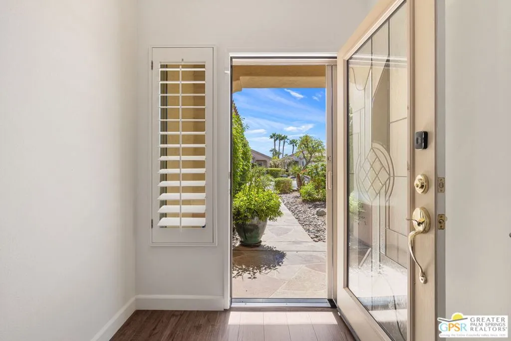 78712 Postbridge Circle, Palm Desert, California 92211 home-pic-4