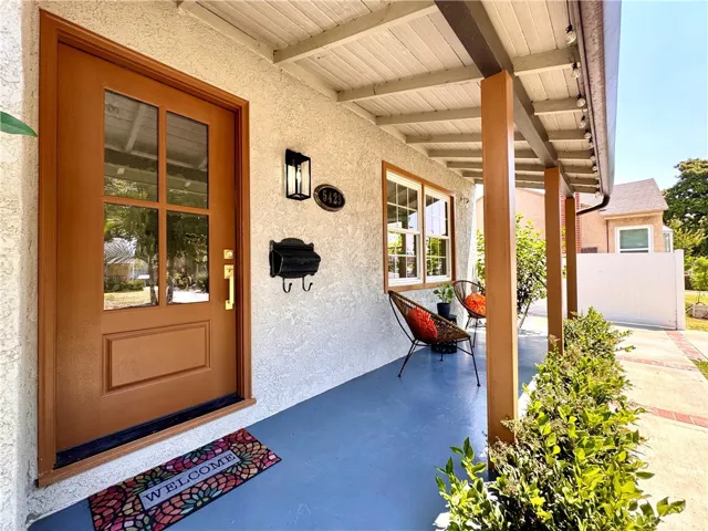 5423 E Walkerton, Long Beach, California 90808