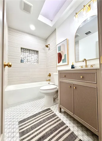 Guest/Hall bathroom