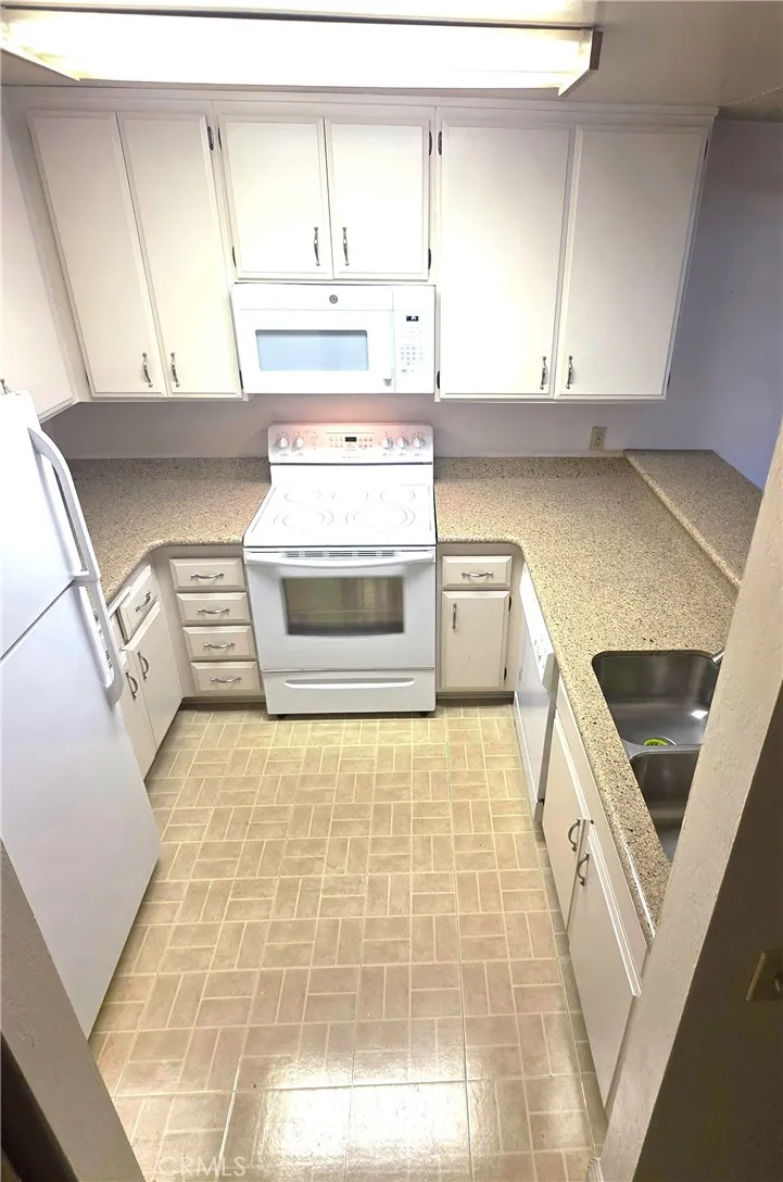1140 E Ocean E 109, Long Beach, California 90802 home-pic-12