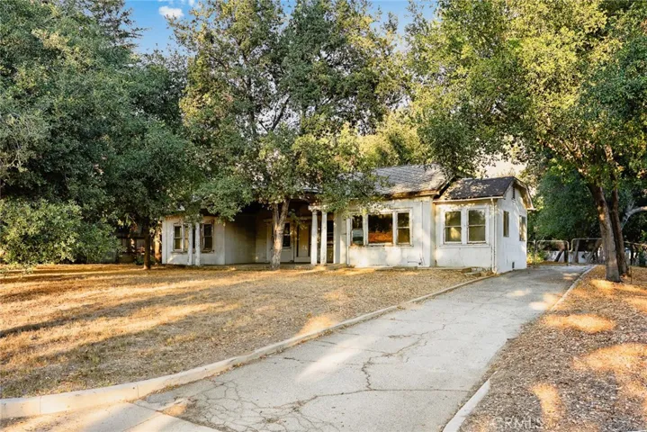 2378 Morslay Road, Altadena, California 91001