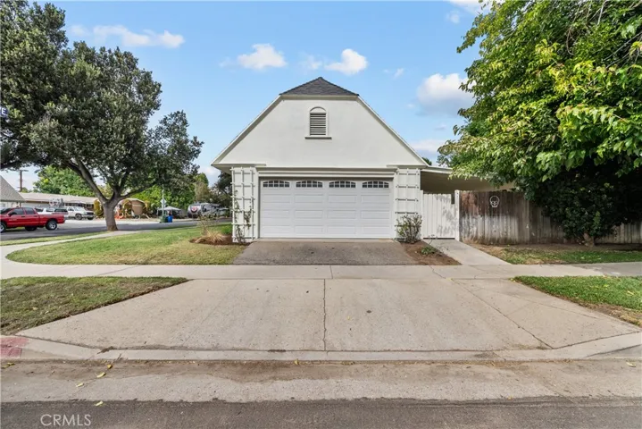 9830 Oakdale Ave, Chatsworth, California 91311