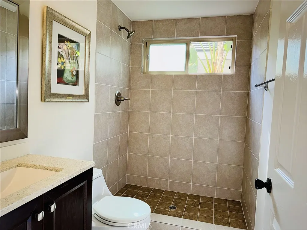 29 Sandstone, Irvine, California 92604 home-pic-17