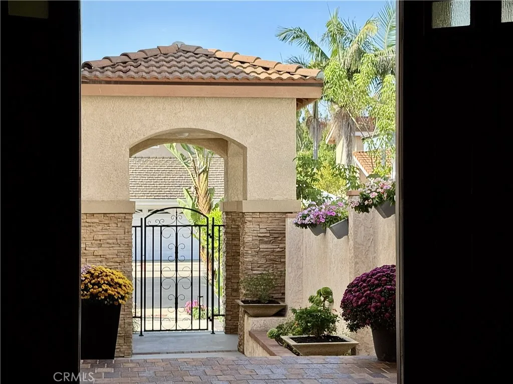 29 Sandstone, Irvine, California 92604 home-pic-2