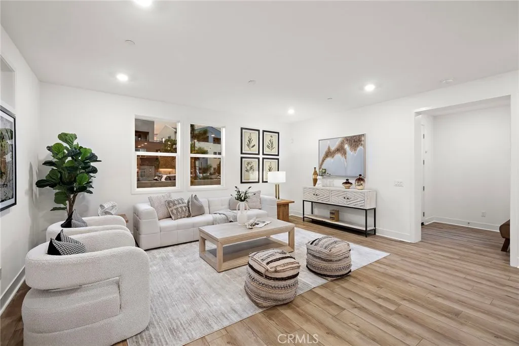 116 Zawn, Irvine, California 92618 home-pic-7