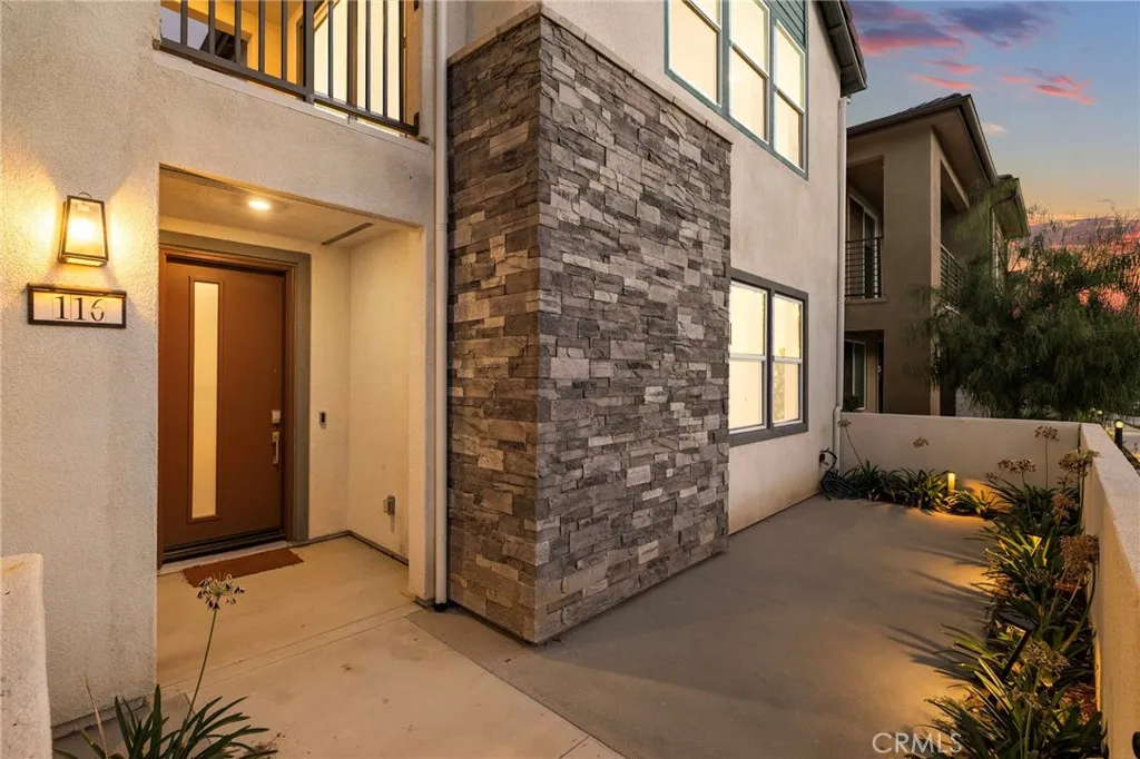 116 Zawn, Irvine, California 92618 home-pic-3