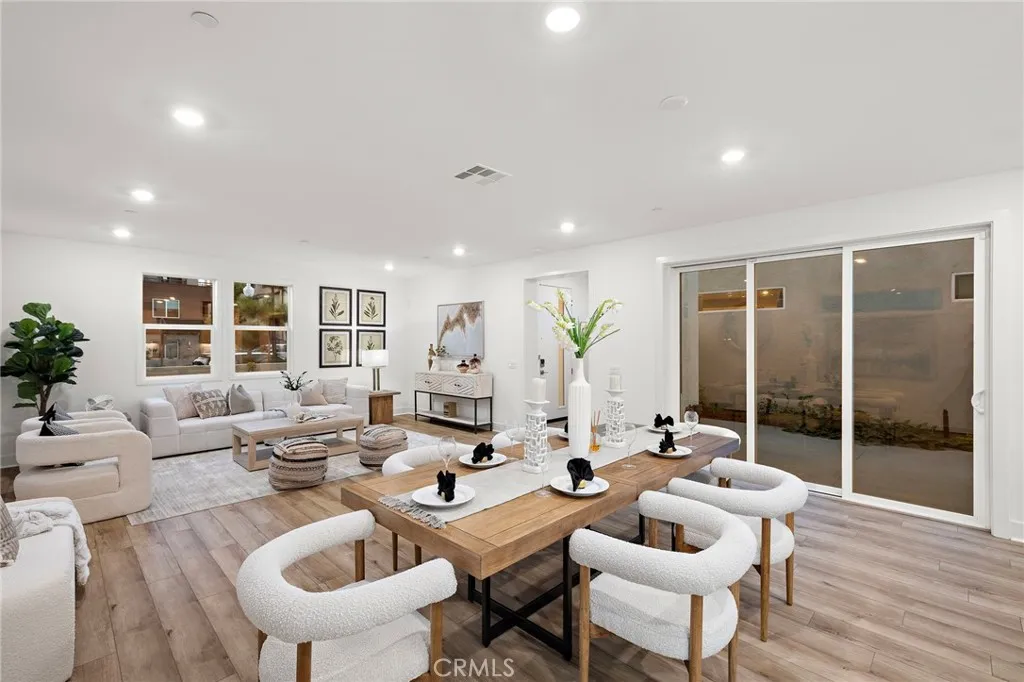 116 Zawn, Irvine, California 92618 home-pic-11