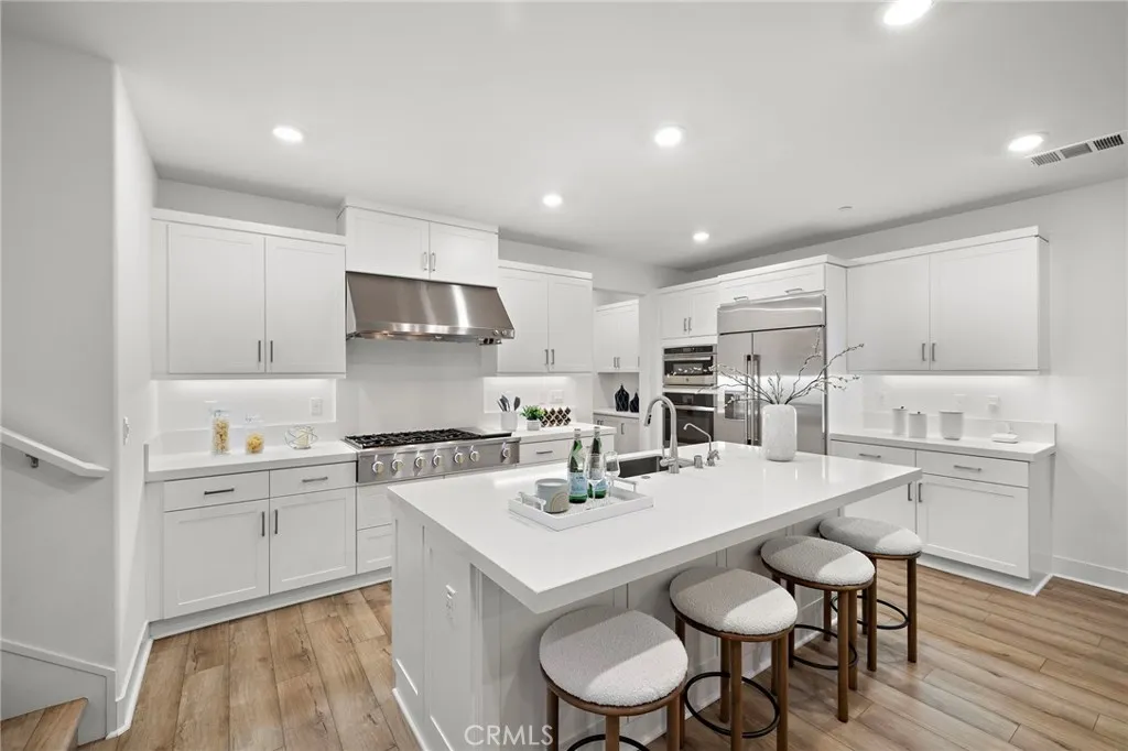 116 Zawn, Irvine, California 92618 home-pic-12