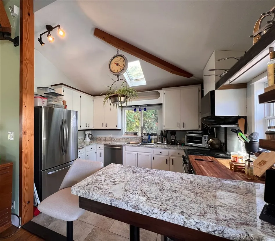 6431 E El Roble, Long Beach, California 90815 home-pic-12