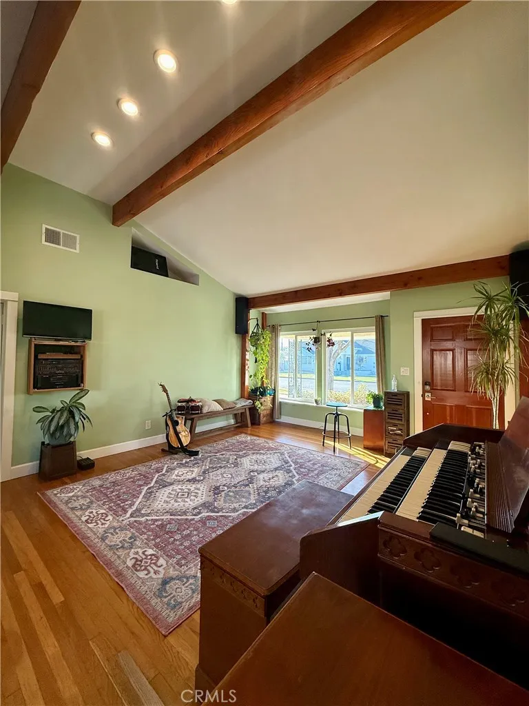 6431 E El Roble, Long Beach, California 90815 home-pic-7