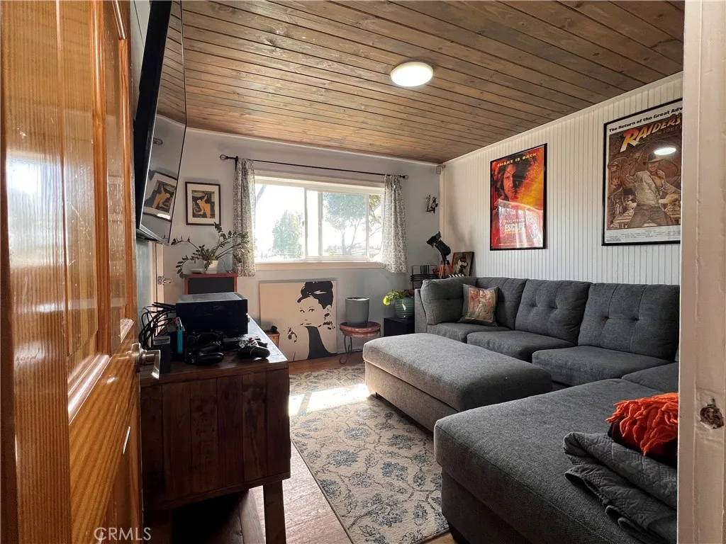 6431 E El Roble, Long Beach, California 90815 home-pic-27