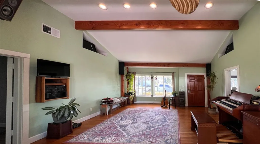 6431 E El Roble, Long Beach, California 90815 home-pic-5