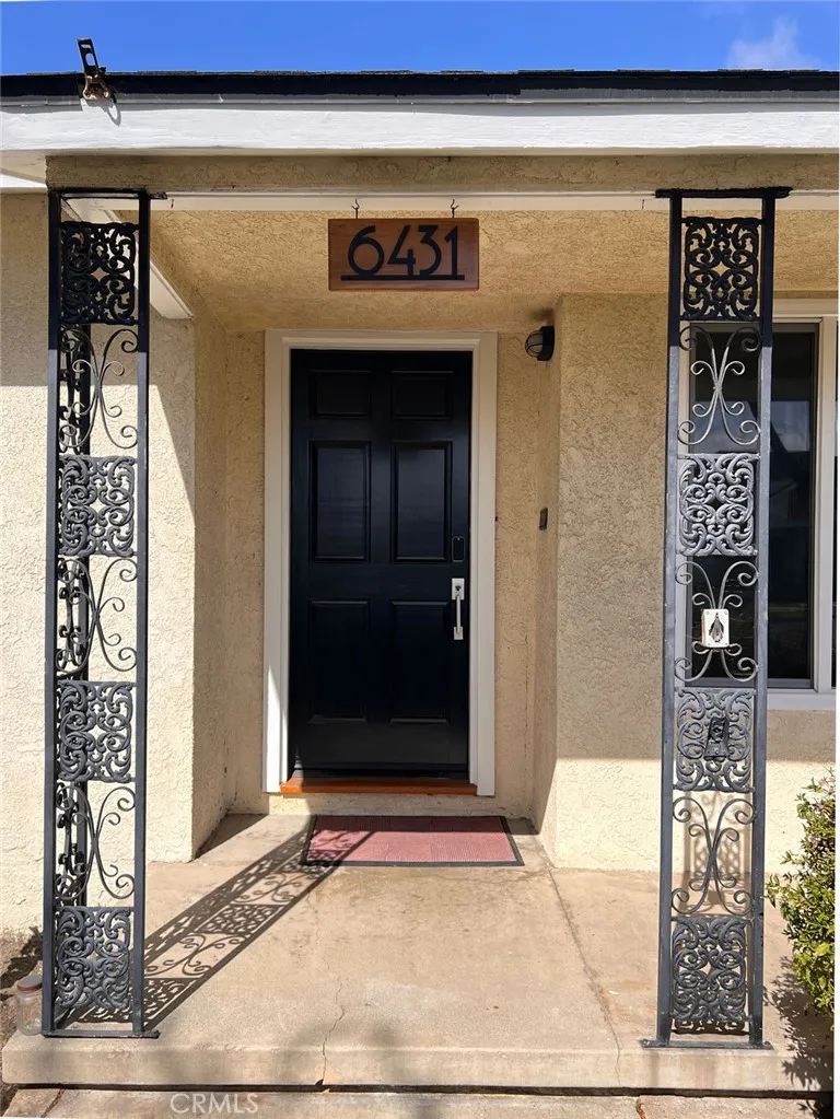 6431 E El Roble, Long Beach, California 90815 home-pic-2