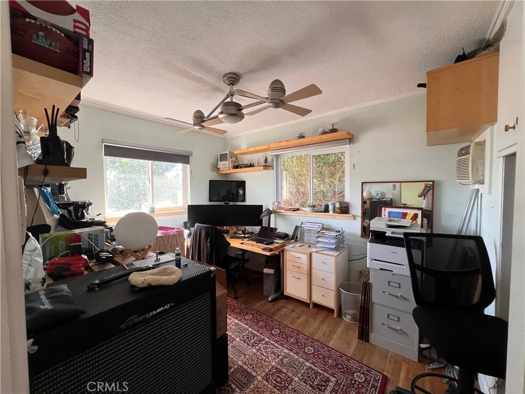 6431 E El Roble, Long Beach, California 90815 home-pic-31